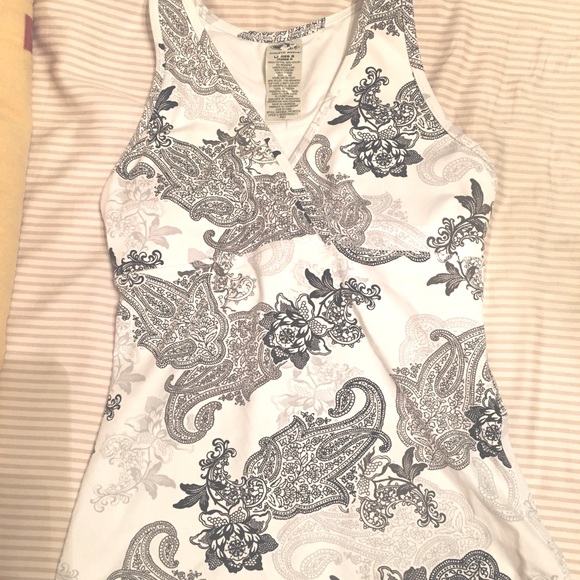 Ladies athletic wear - Picture 1 of 3